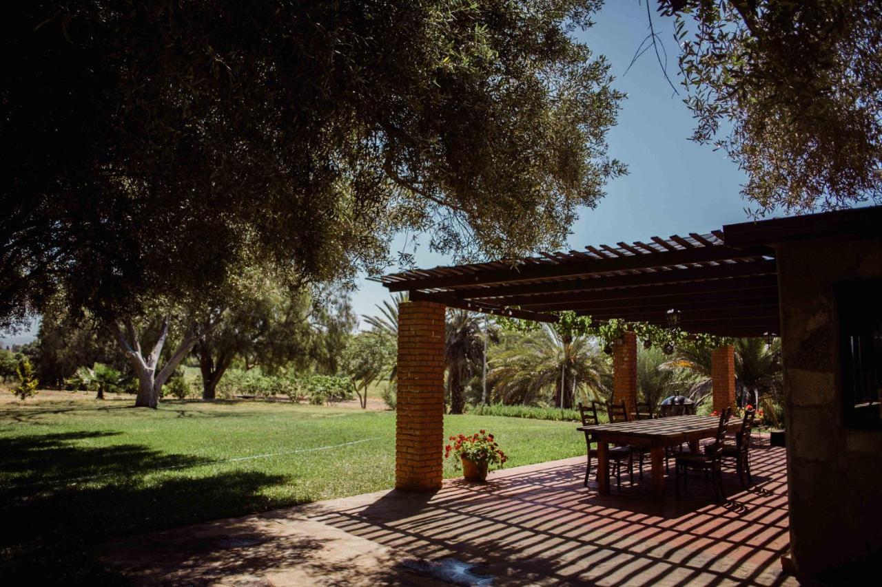 فيلا Rancho Toros Pintos فالي دي جوادالوبي المظهر الخارجي الصورة